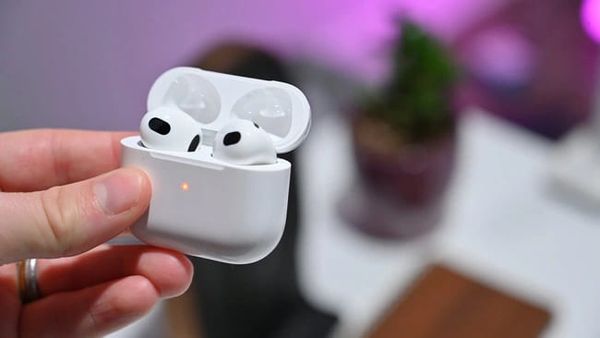 Reset tai nghe AirPods 3 đơn giản